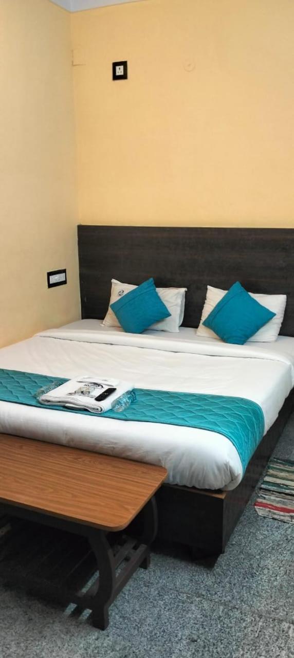 Dolphin Resort 耶拉吉里 外观 照片