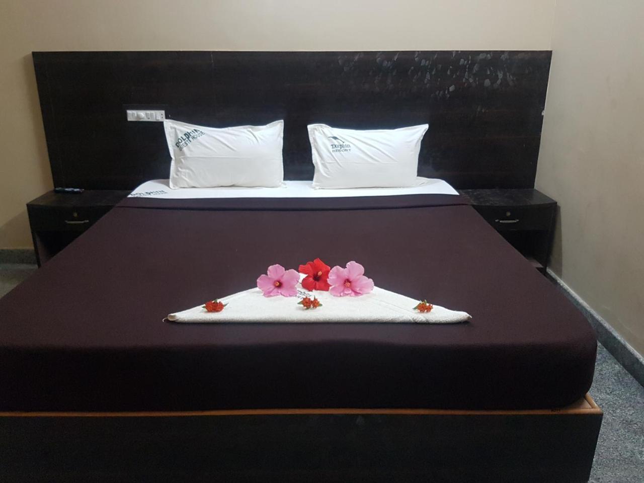 Dolphin Resort 耶拉吉里 外观 照片