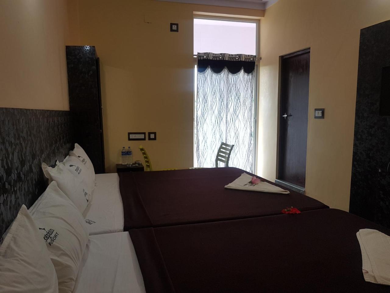 Dolphin Resort 耶拉吉里 外观 照片